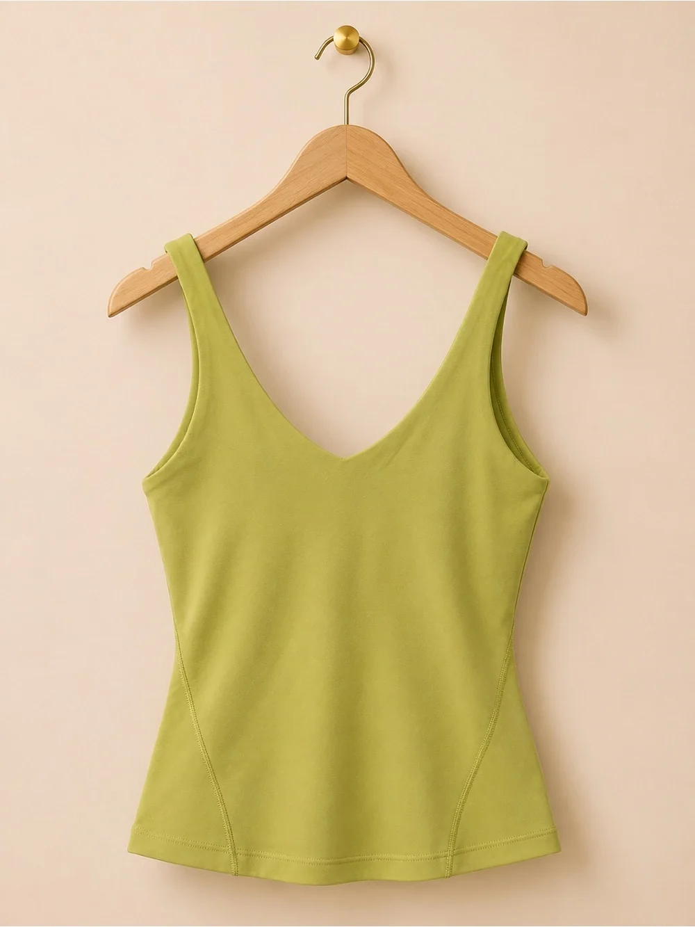 Lululemon sports bra,l/tank top gorgeous, great condition!🌸🌸✨✨✨
